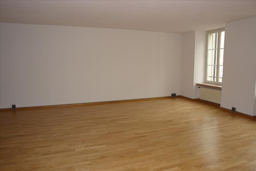 1 room loft, photo 4 of 6