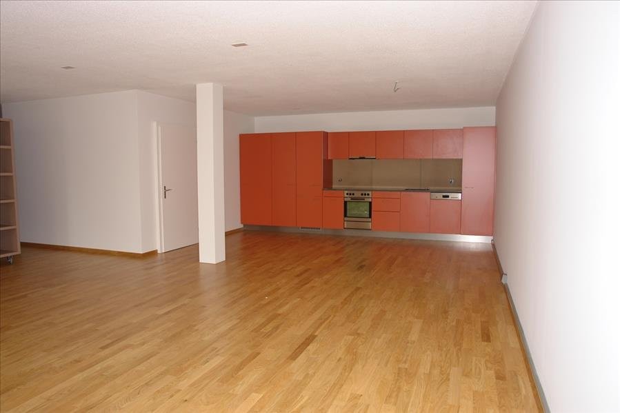 1 room loft, photo 1 of 6