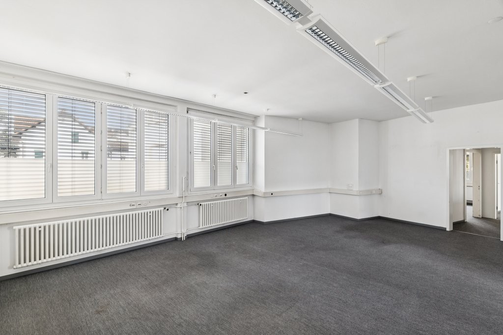 251m² office, photo 5 of 10