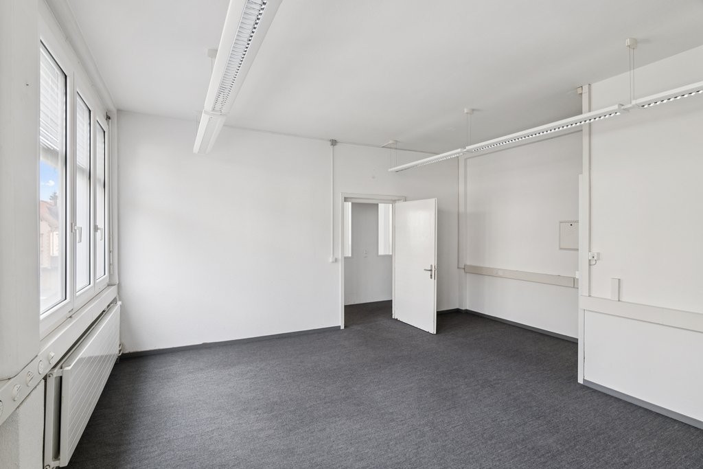 251m² office, photo 9 of 10