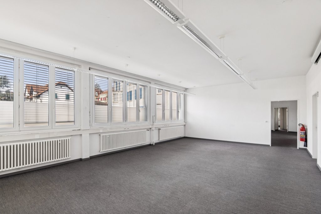 251m² office, photo 2 of 10