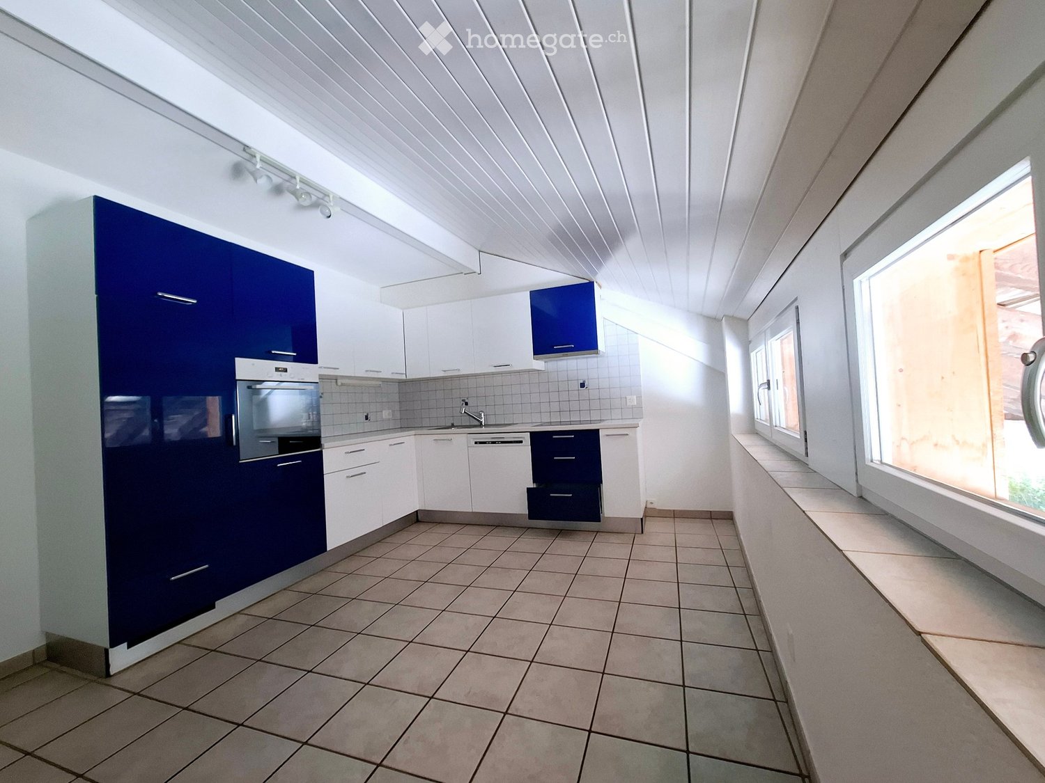 5 rooms apartment, photo 2 of 5