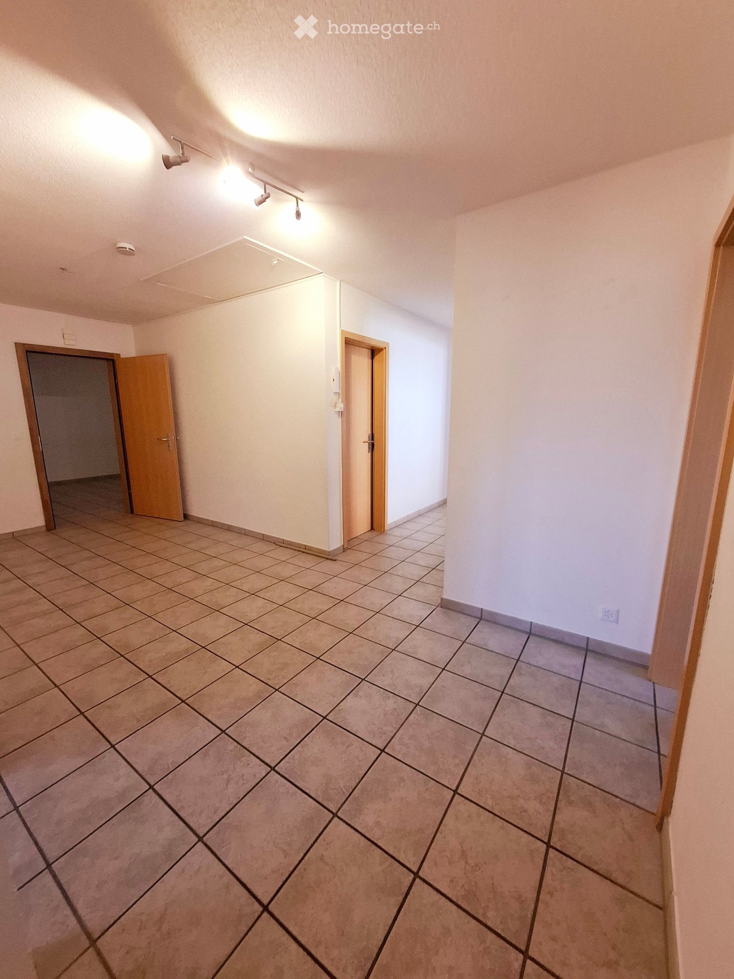 5 rooms apartment, photo 3 of 5