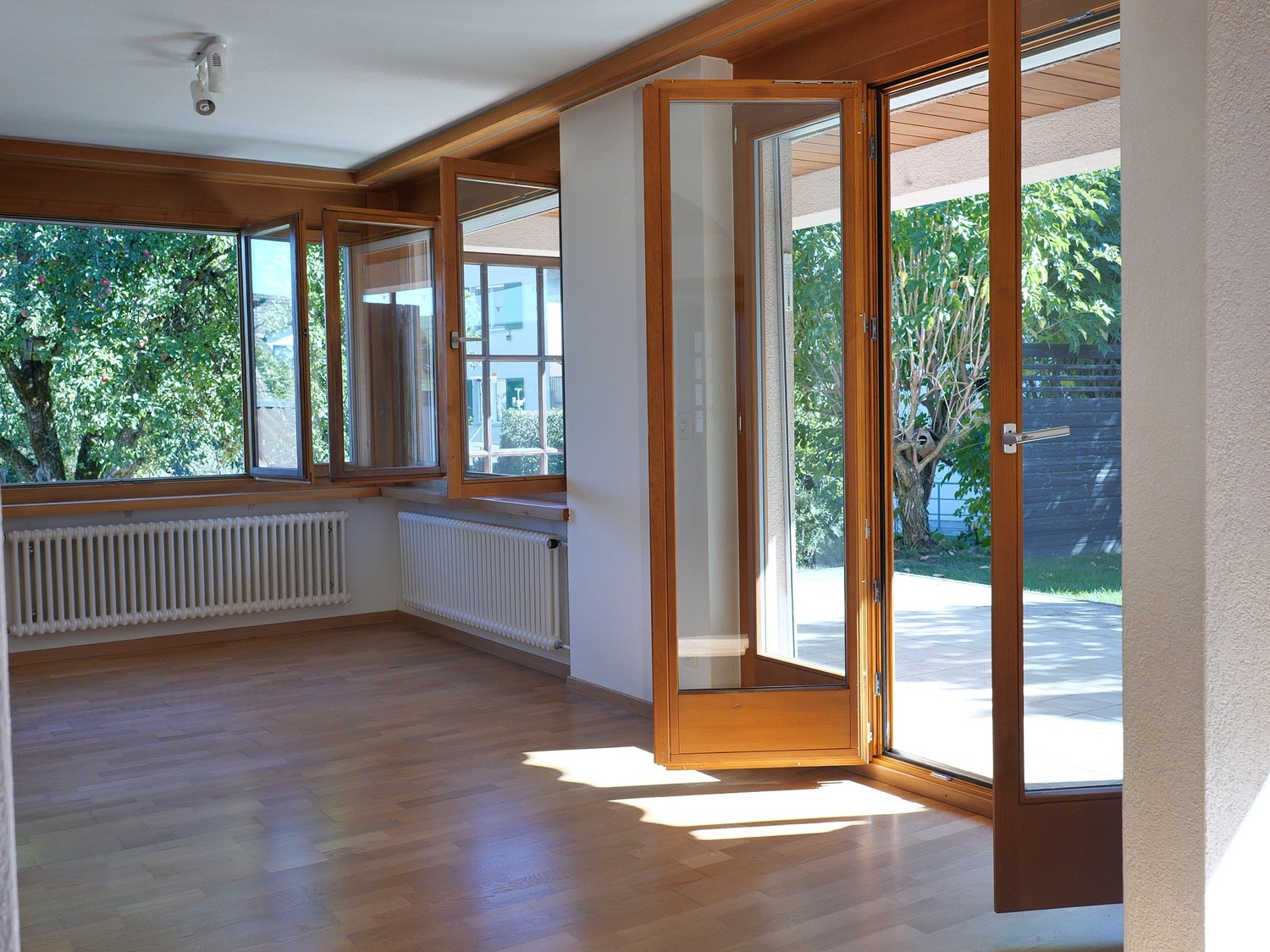 5 rooms single house