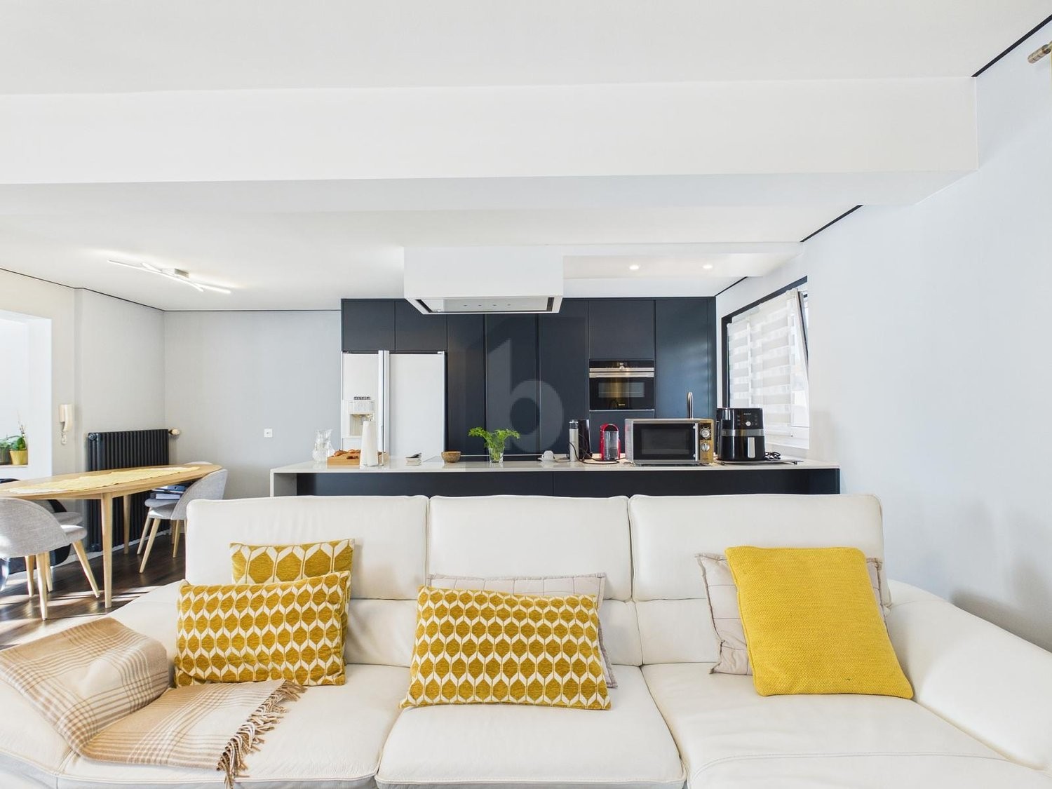 8 ½ rooms villa, photo 4 of 4