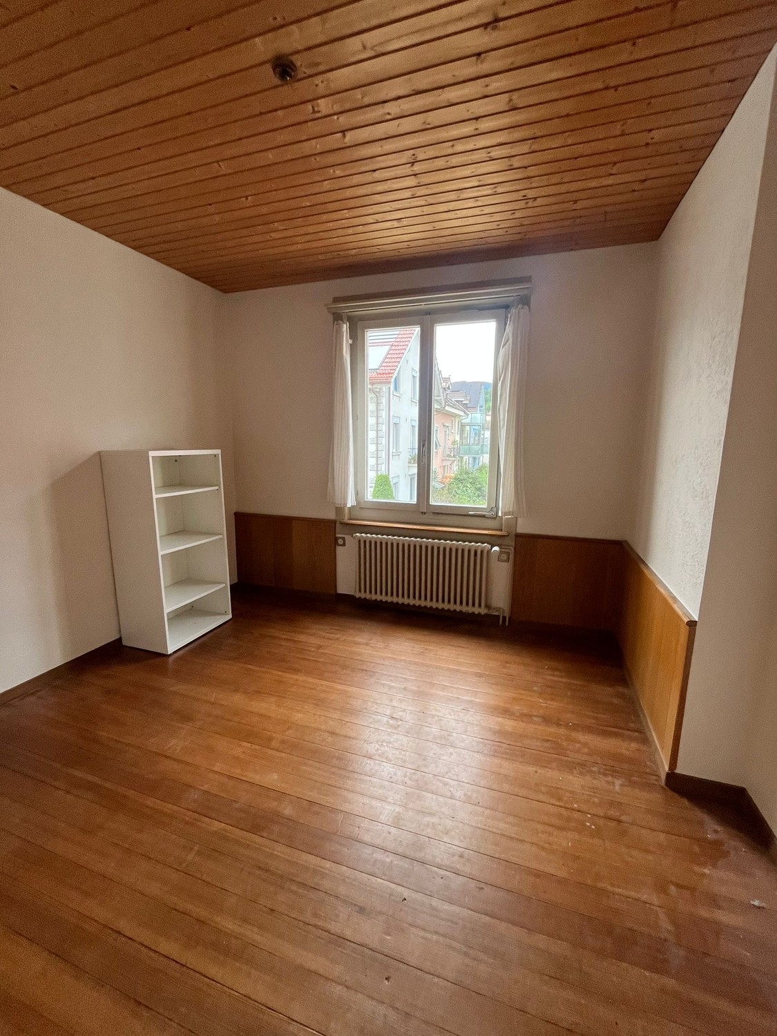 Chambre dans un appartement partagé