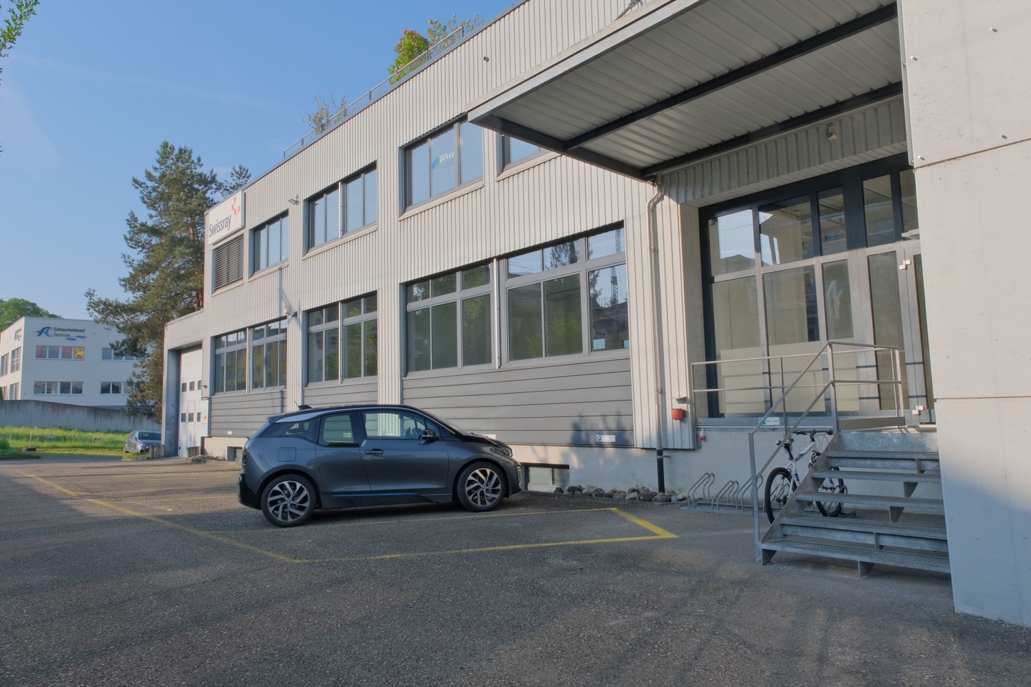 1390m² industrial object