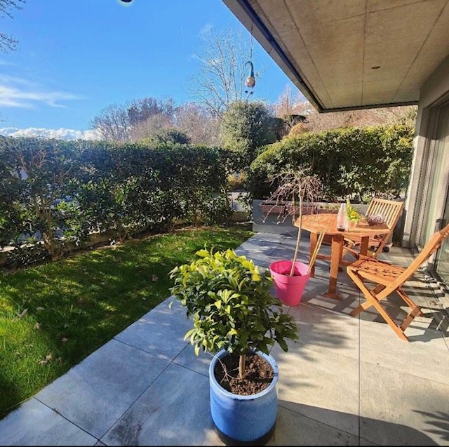 2.5 rooms with terrace and garden - Lausanne