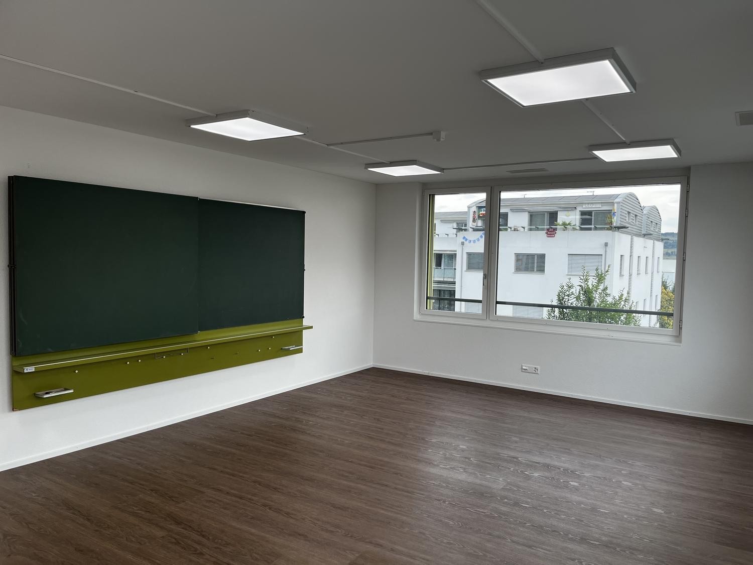 139m² office, photo 3 of 10