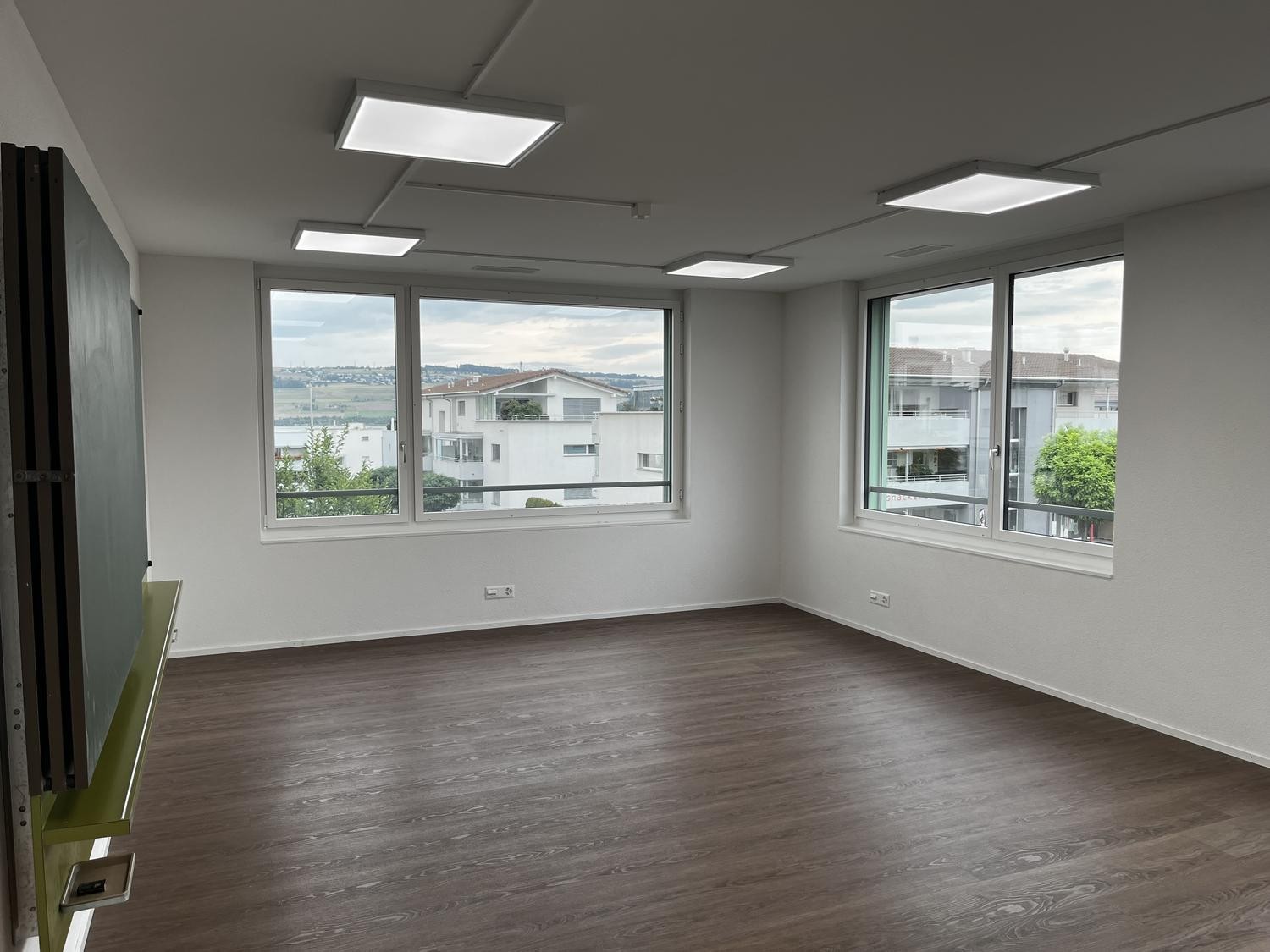 139m² office, photo 2 of 10