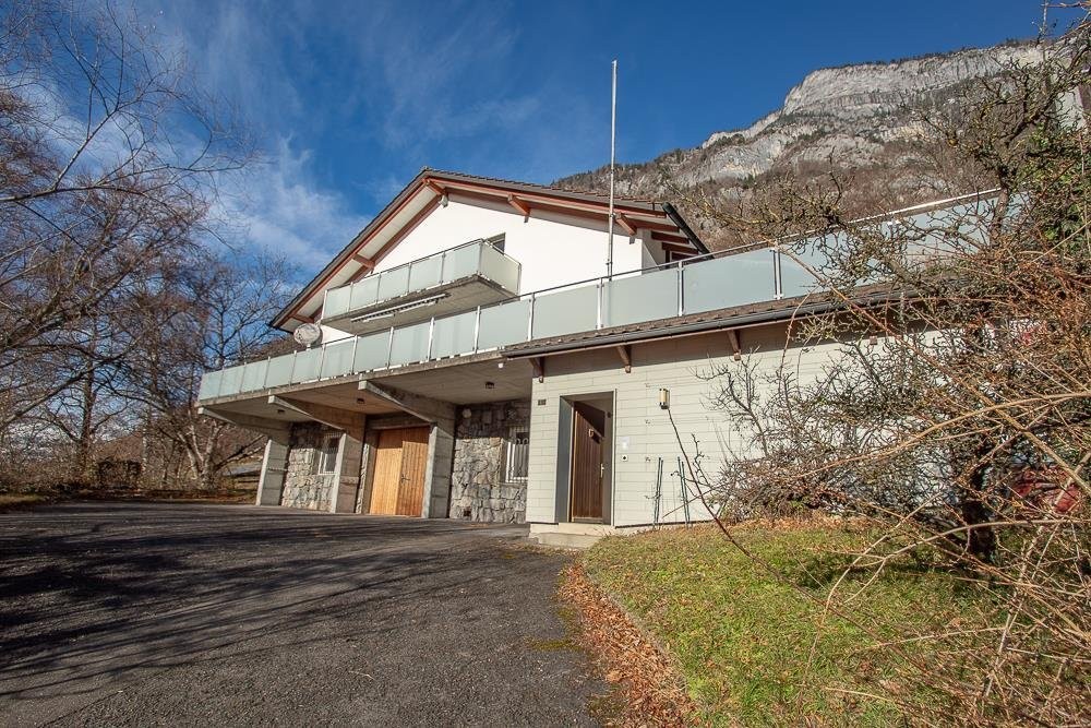 Maison multifamiliale, photo 2 sur 10