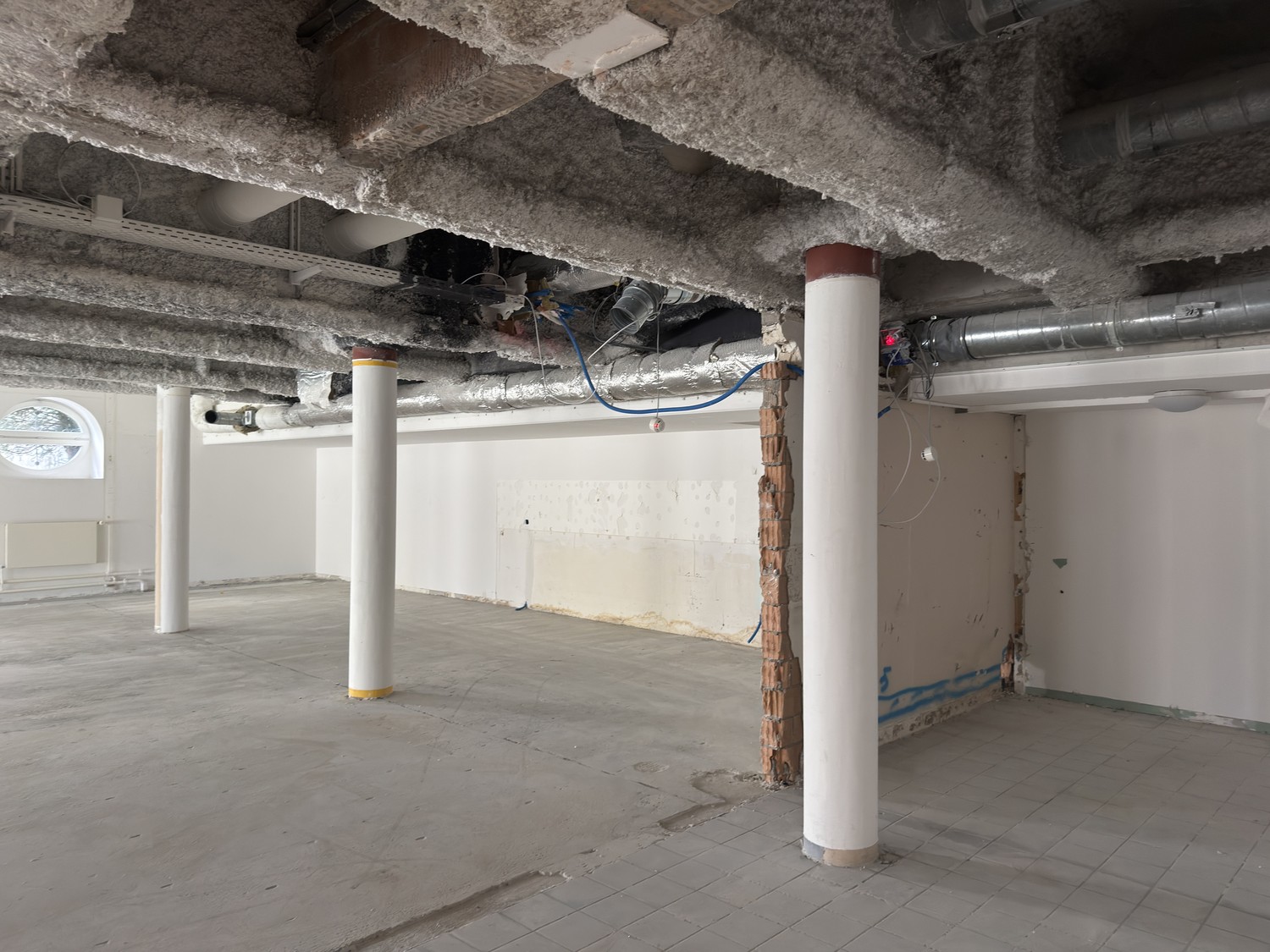354m² commercial, photo 7 of 7
