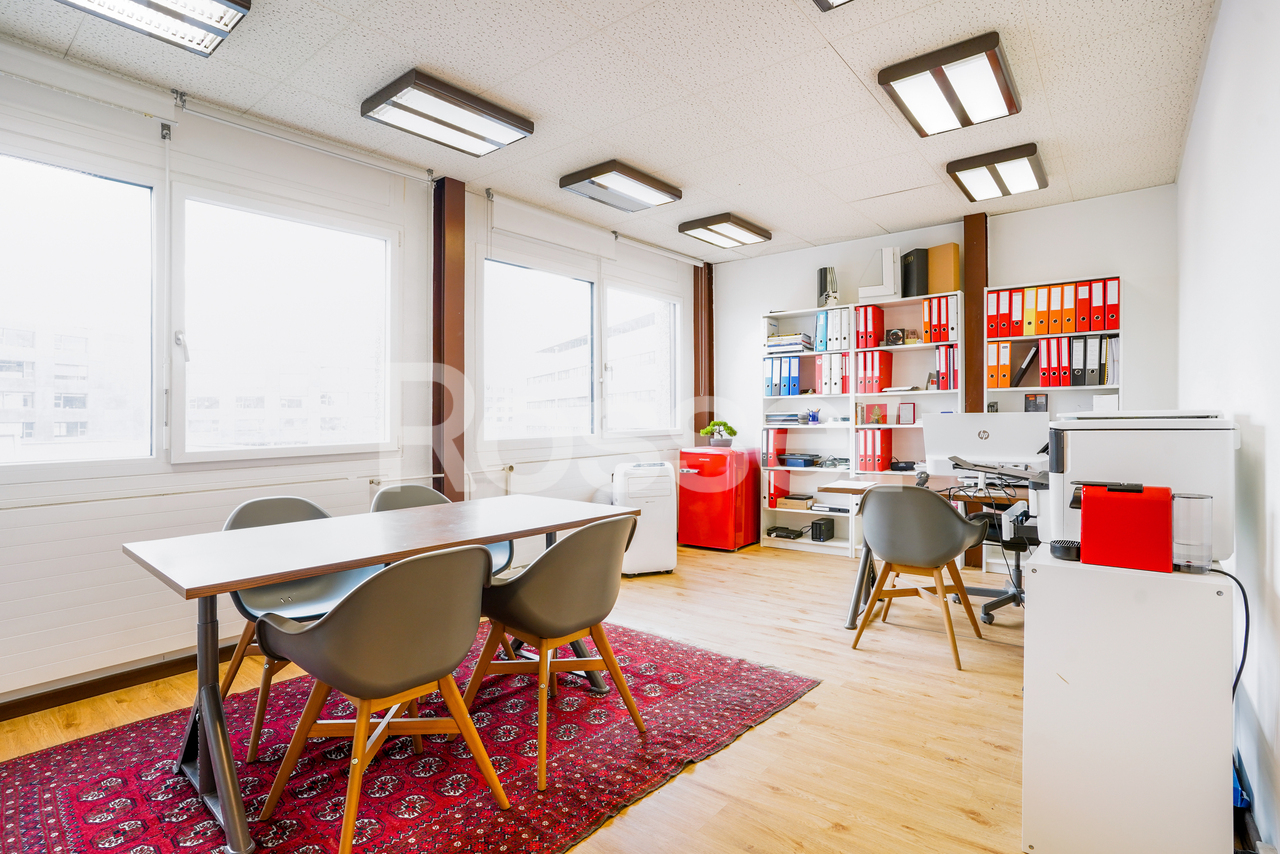 Office, photo 2 of 2