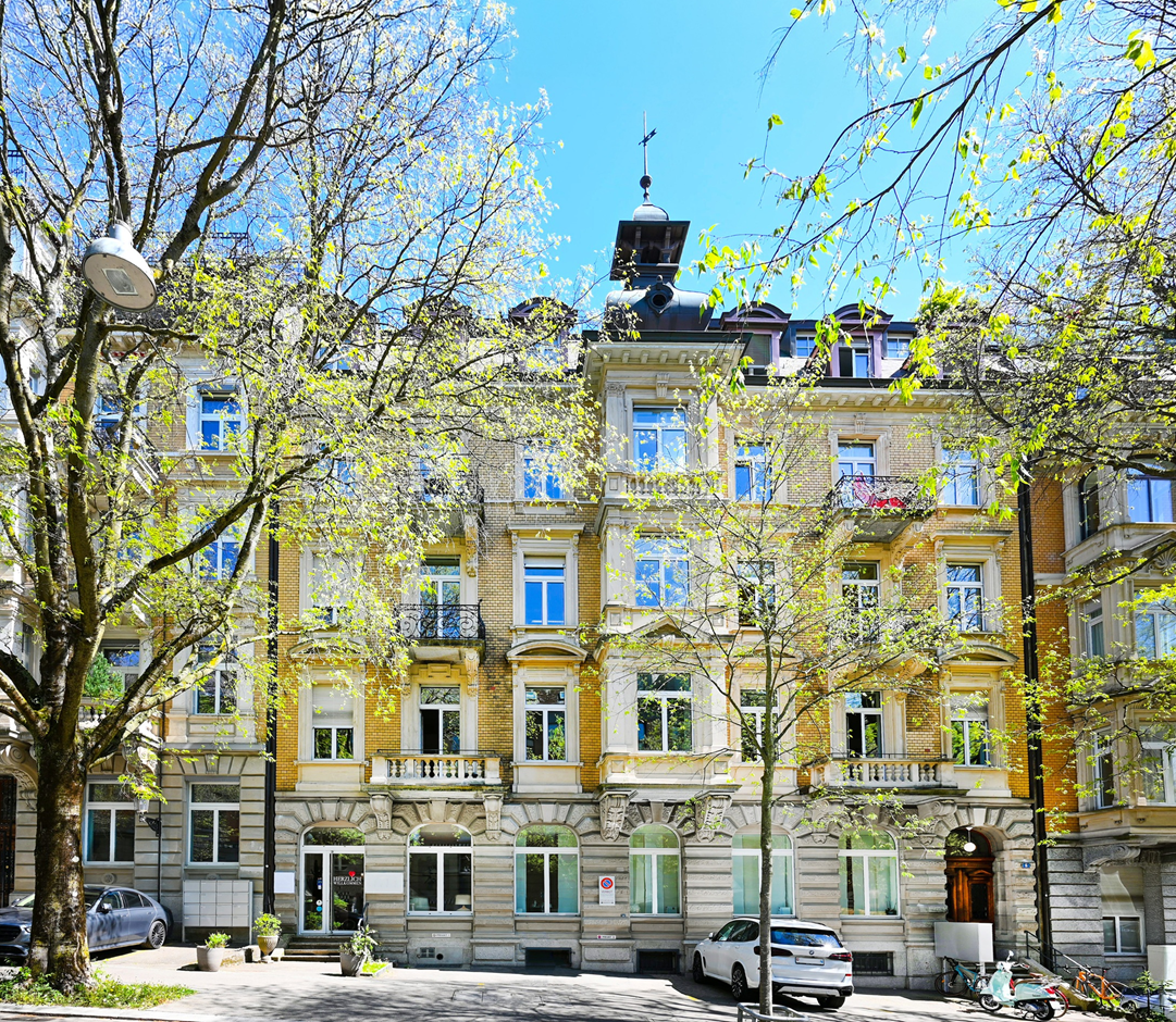215m² ufficio, foto 1 di 9