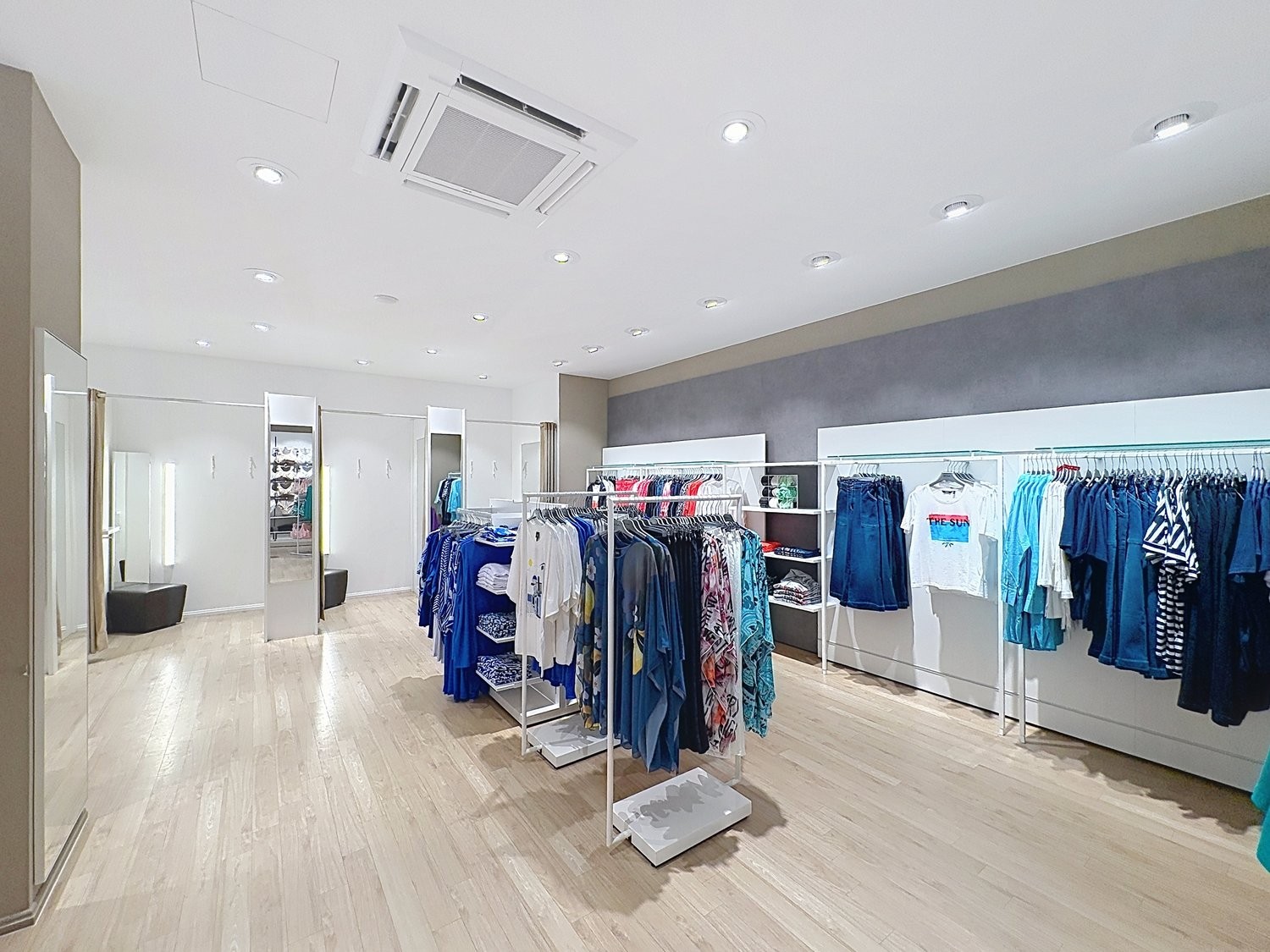 332m² shop, photo 3 of 6