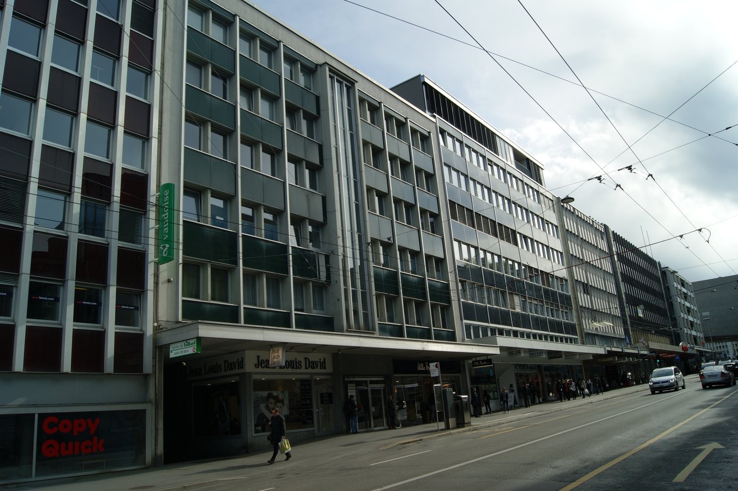 332m² shop, photo 6 of 6