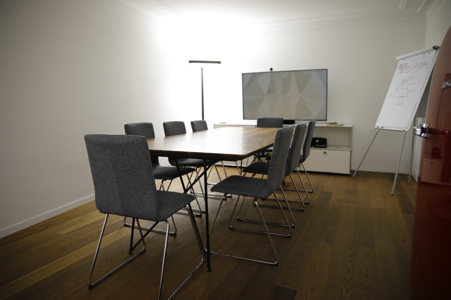 Office, photo 4 of 10