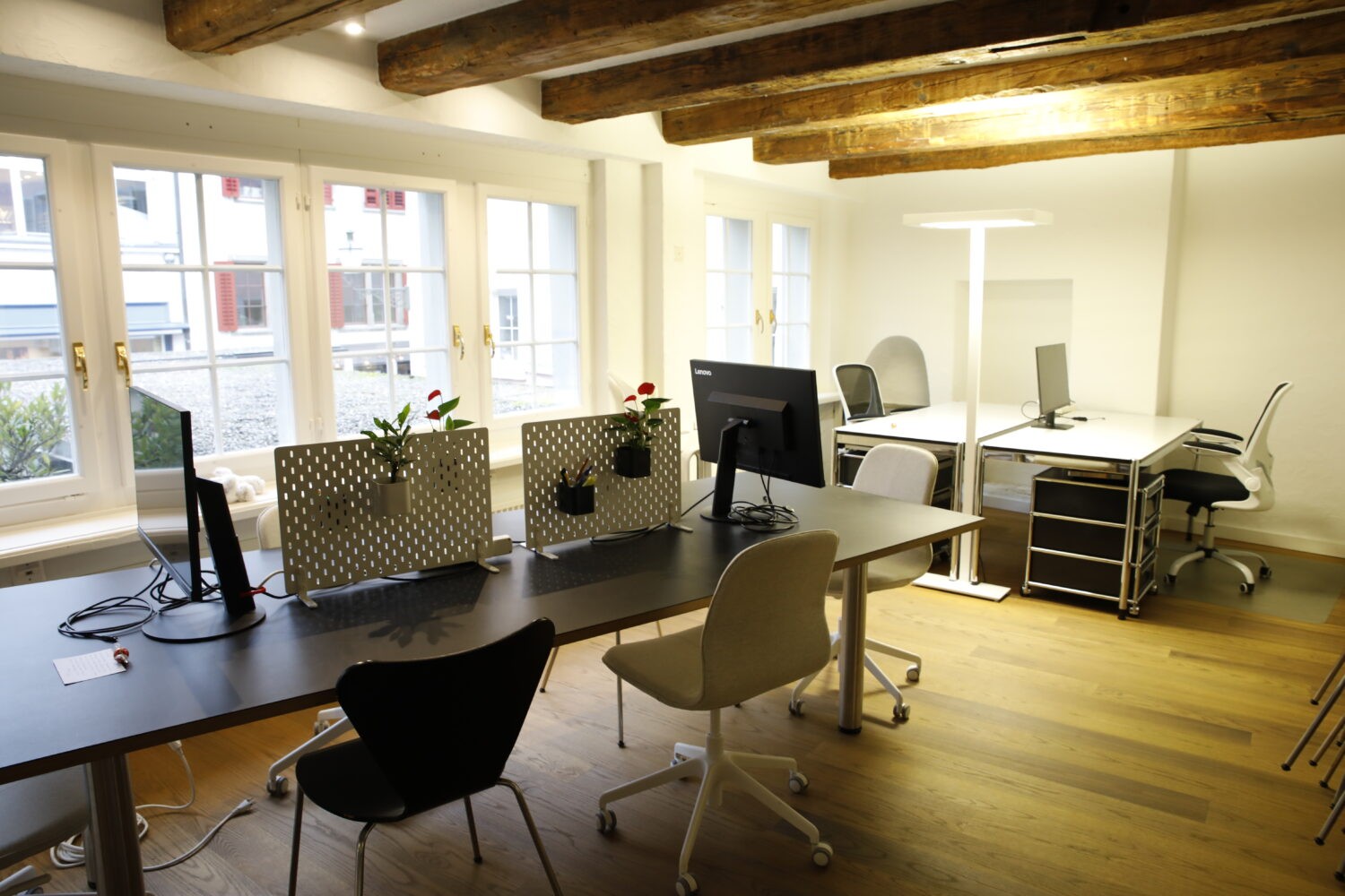 Office, photo 10 of 10