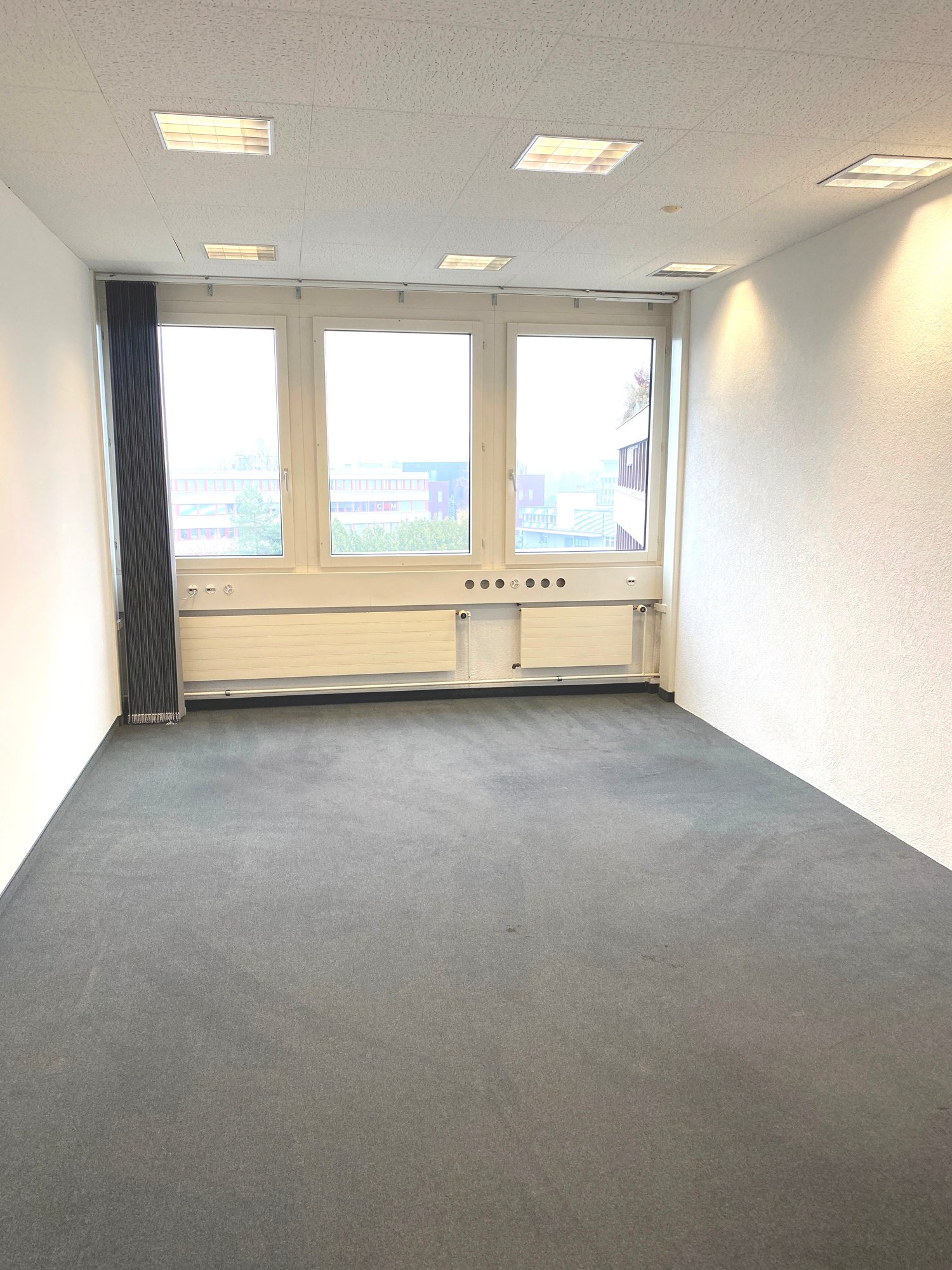 390m² industrial object
