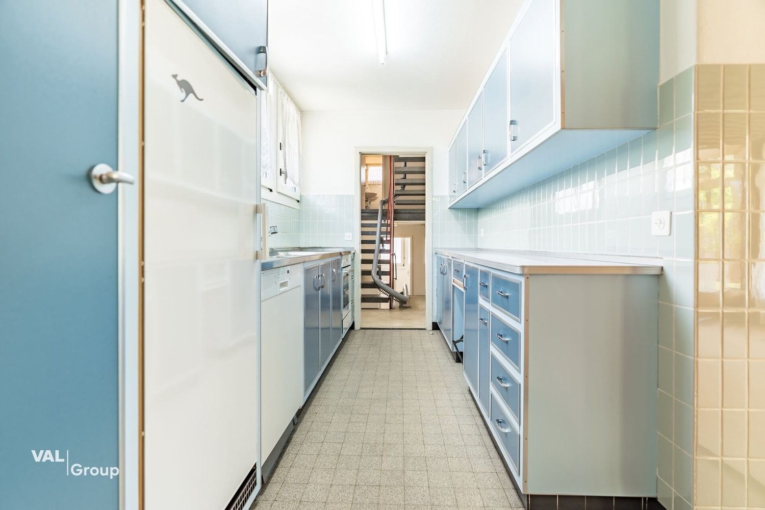 Living / commercial building
