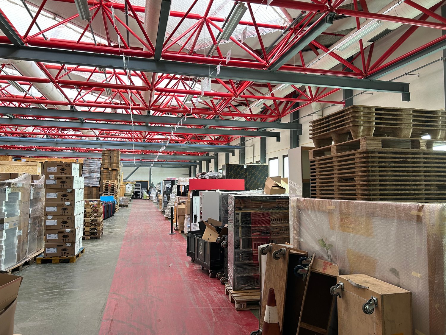 1267m² industrial object, photo 4 of 6