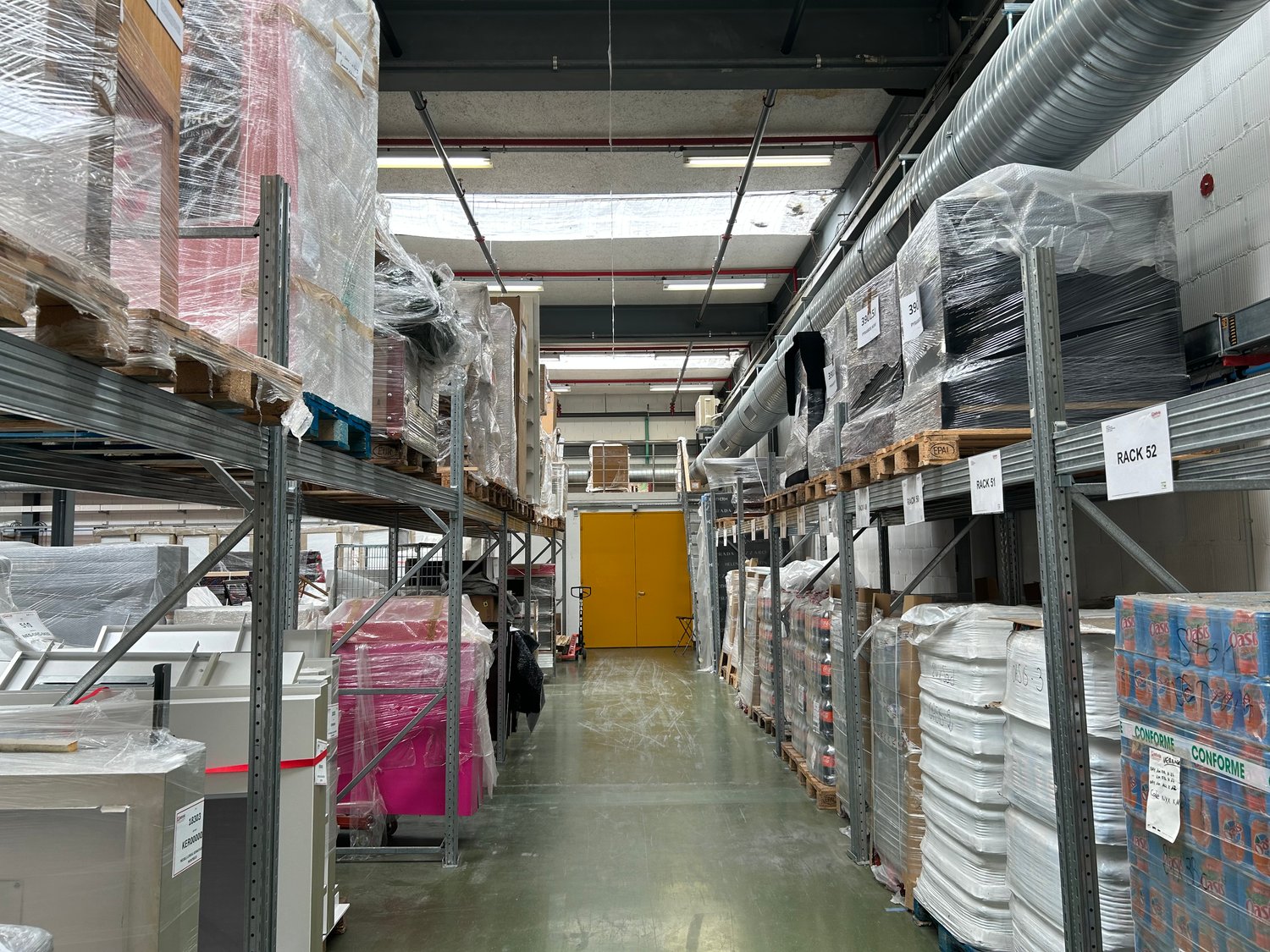 1267m² industrial object, photo 2 of 6