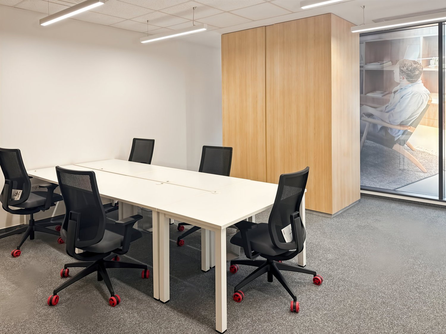 Office, photo 1 of 8