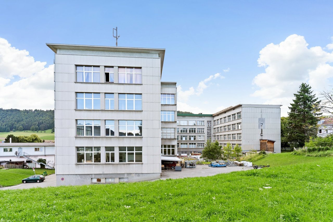 54m² commercial, photo 1 of 6