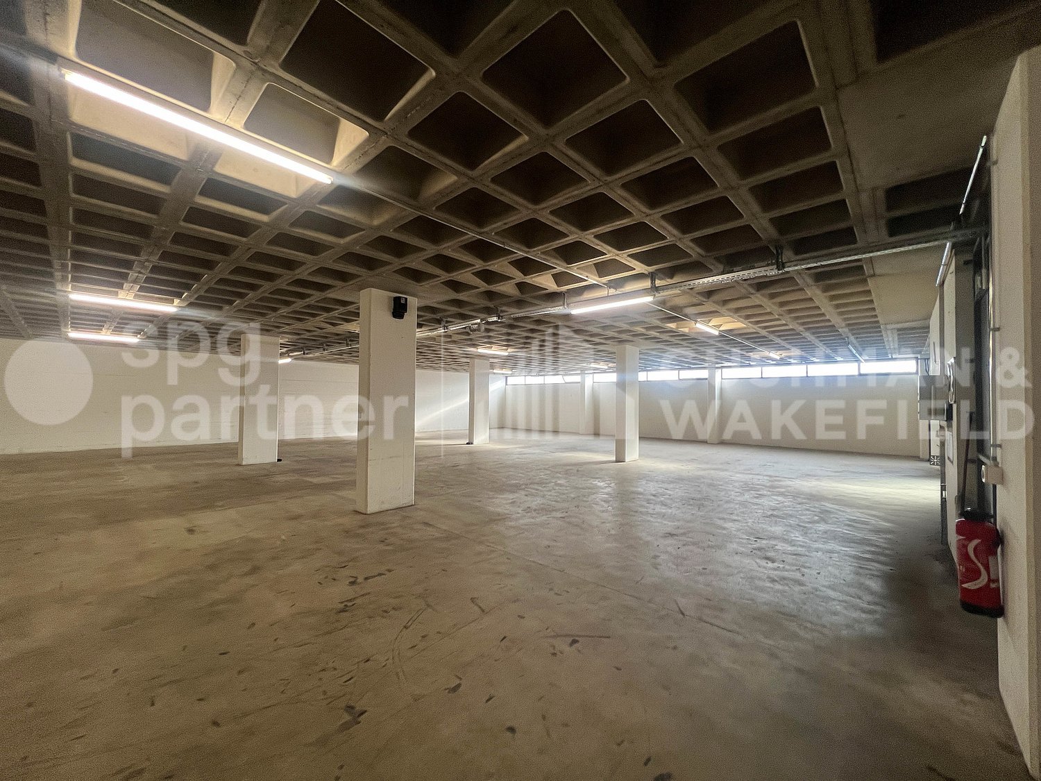 1500m² storage room, photo 4 of 10