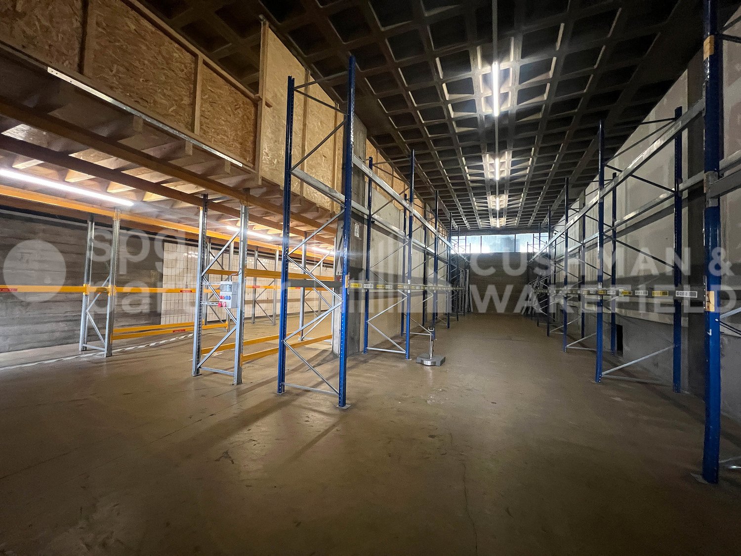 1500m² storage room, photo 7 of 10