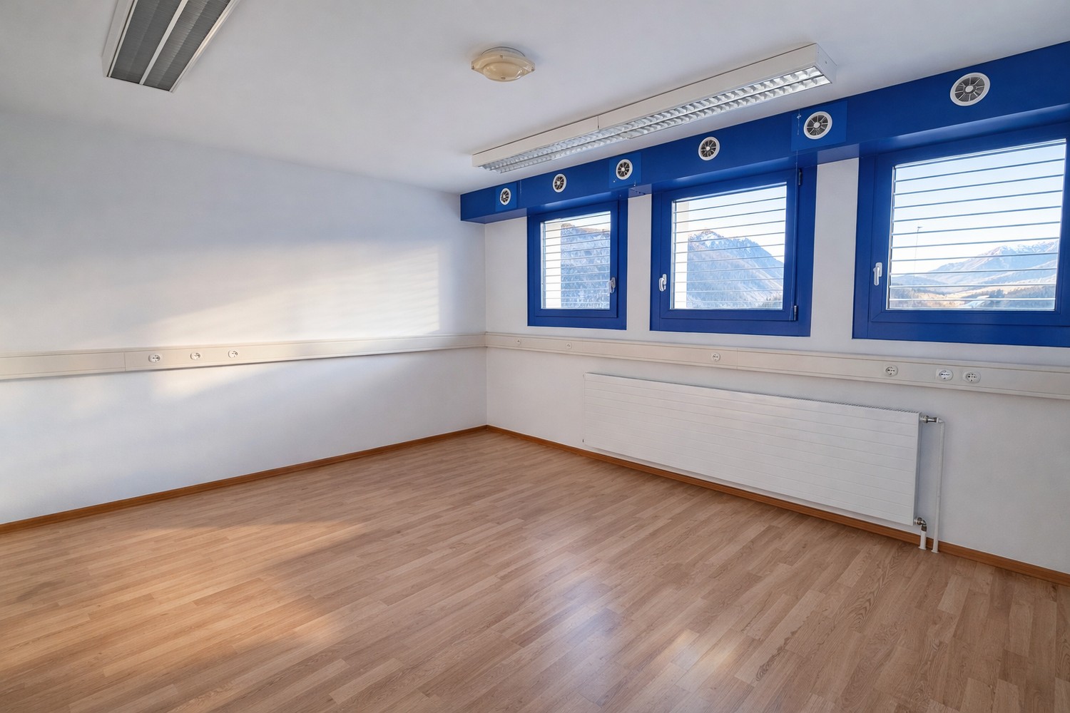 91m² office, photo 3 of 4