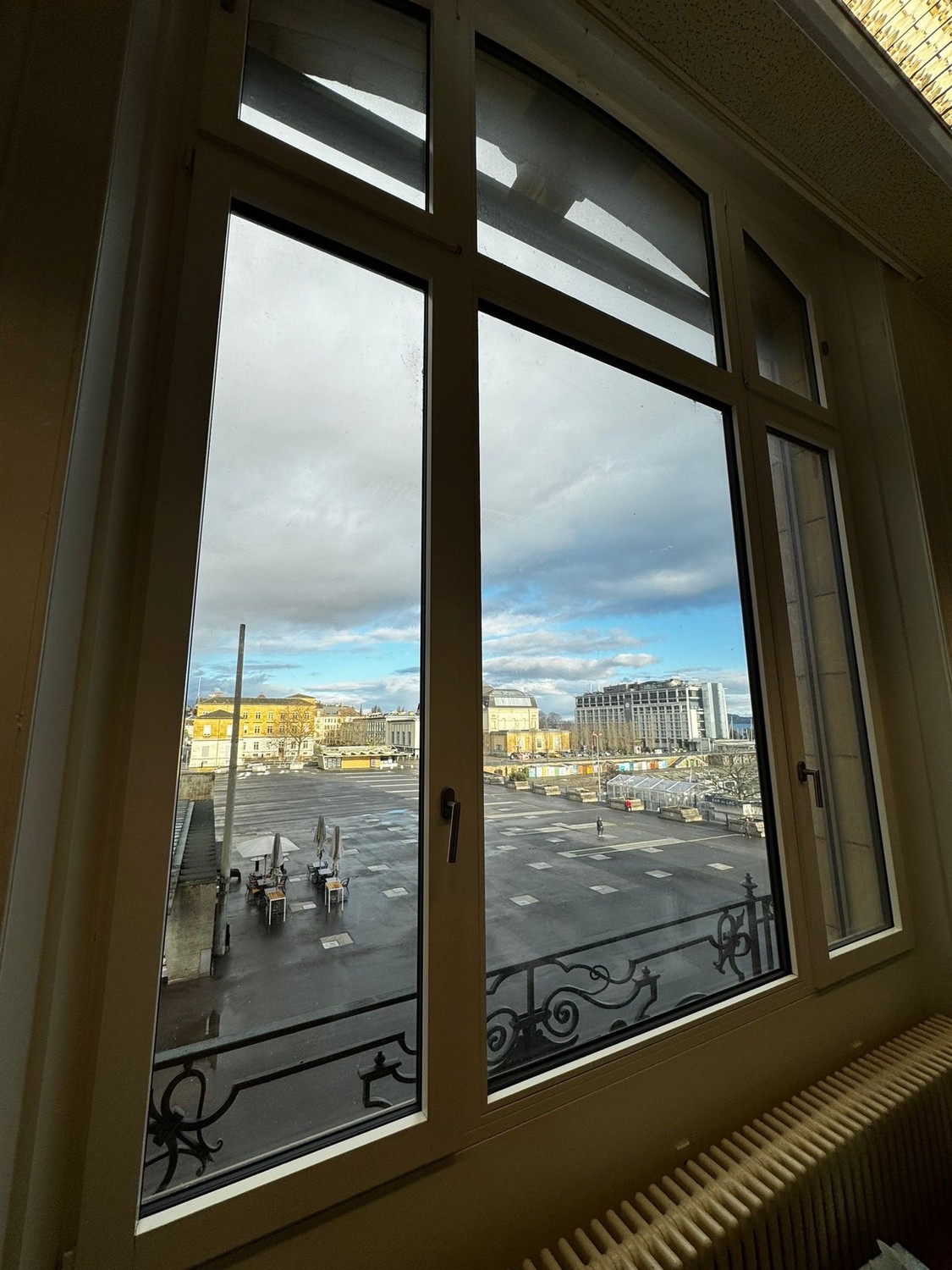Office, photo 1 of 10