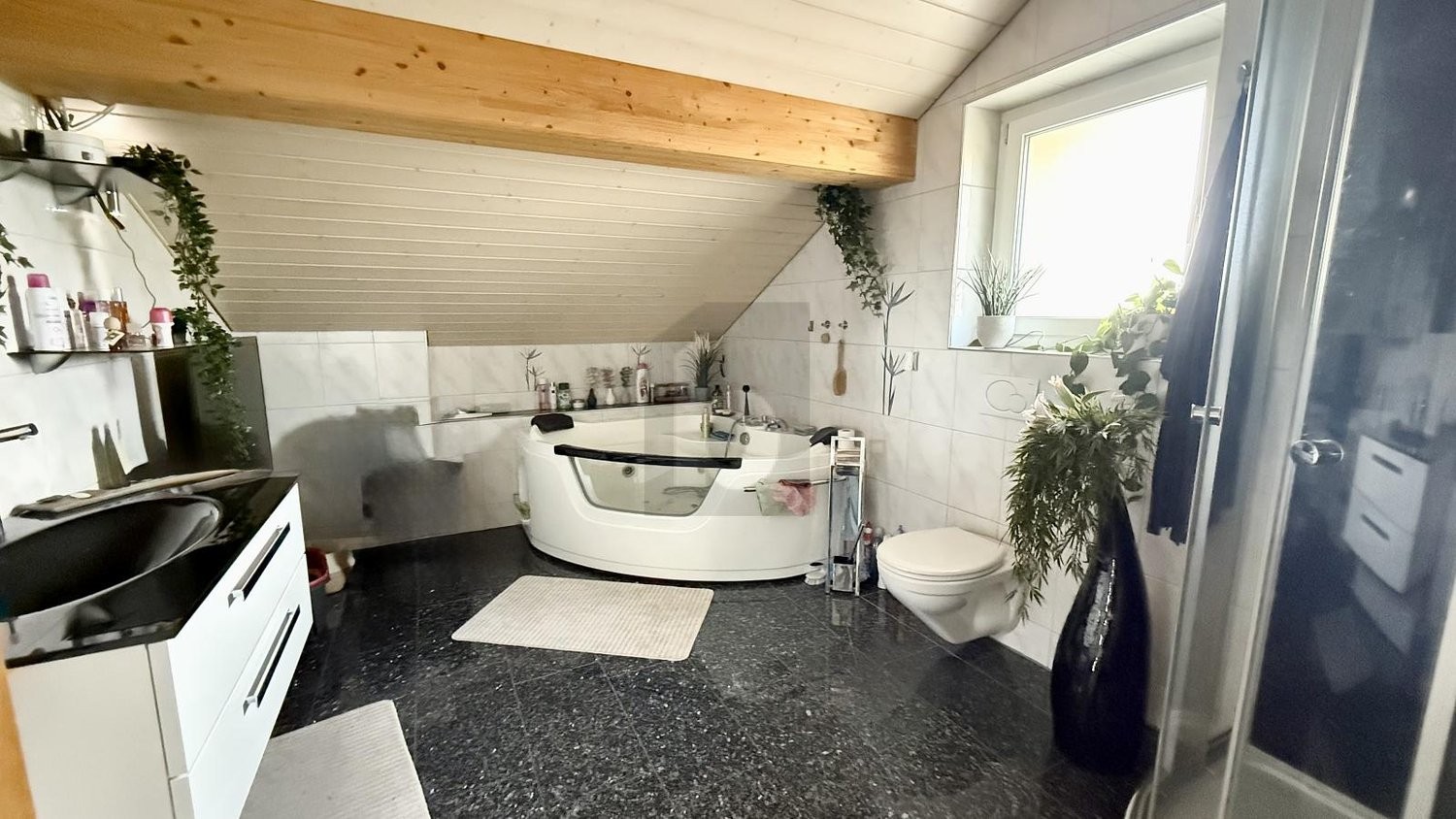 2 ½ rooms roof flat, Foto 3 von 4