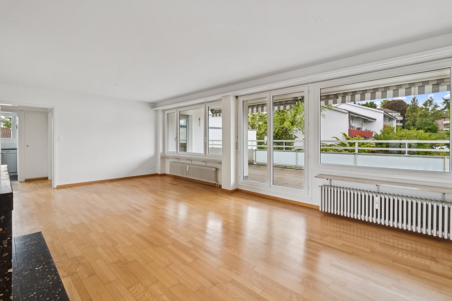 Appartamento mansardato di 3 ½ locali, foto 2 di 10