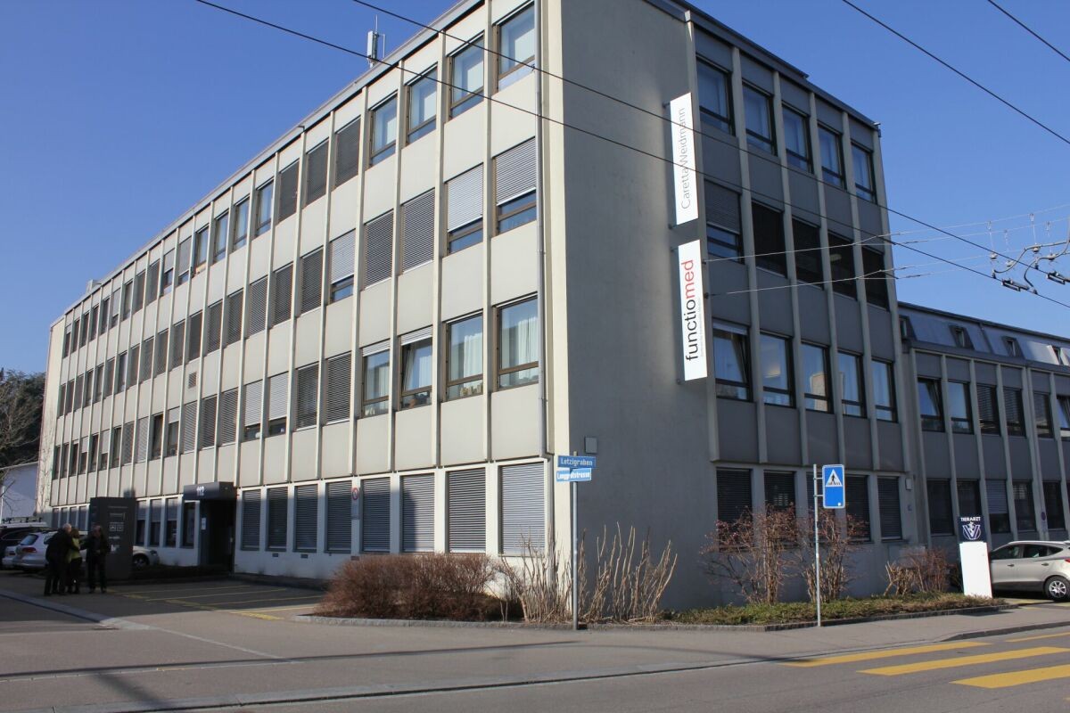 318m² office, photo 1 of 5