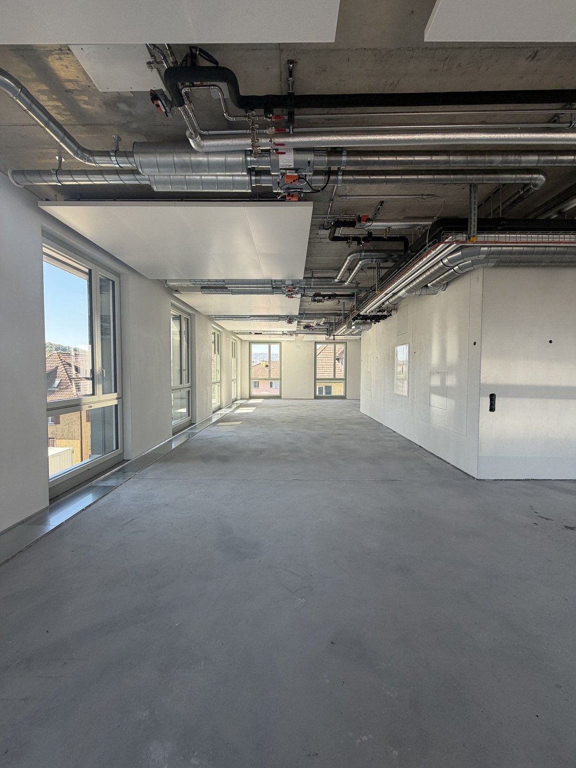 172m² office, photo 3 of 10
