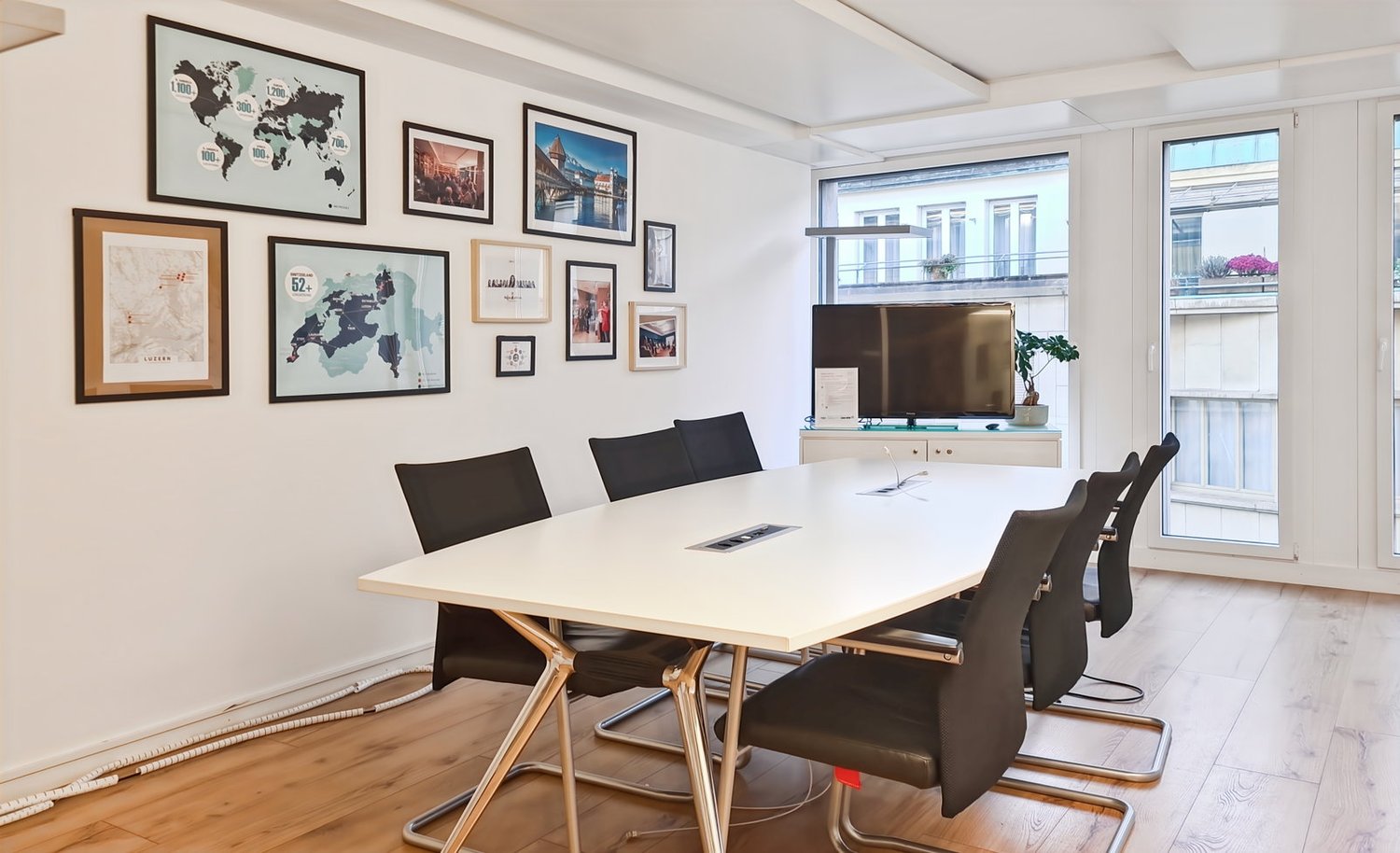 Office, photo 8 of 10