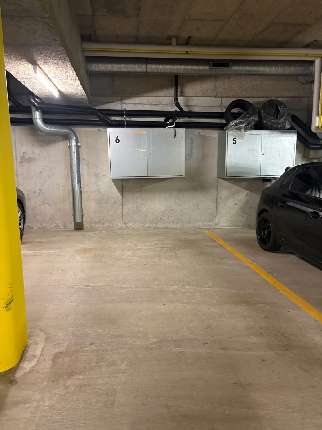 Underground parking space