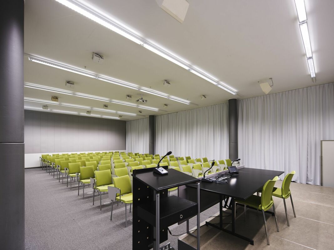 1200m² office, photo 6 of 10