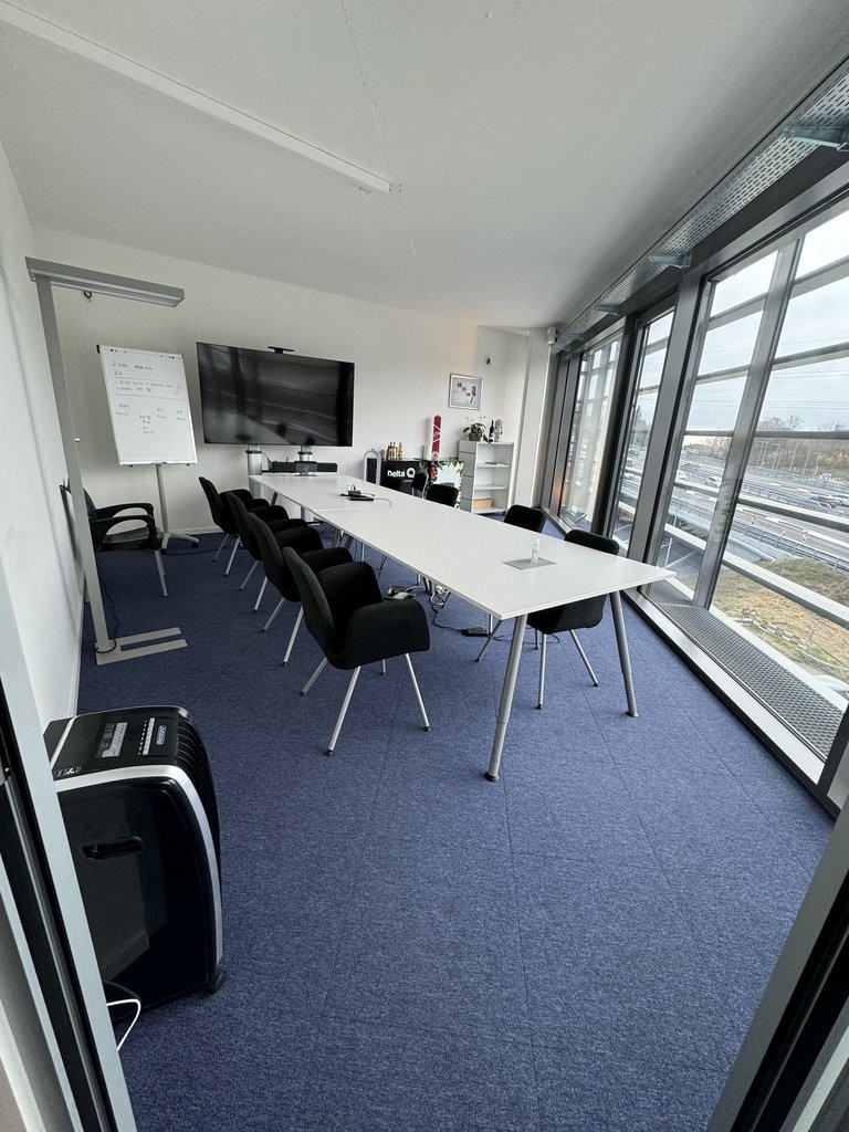 264m² office