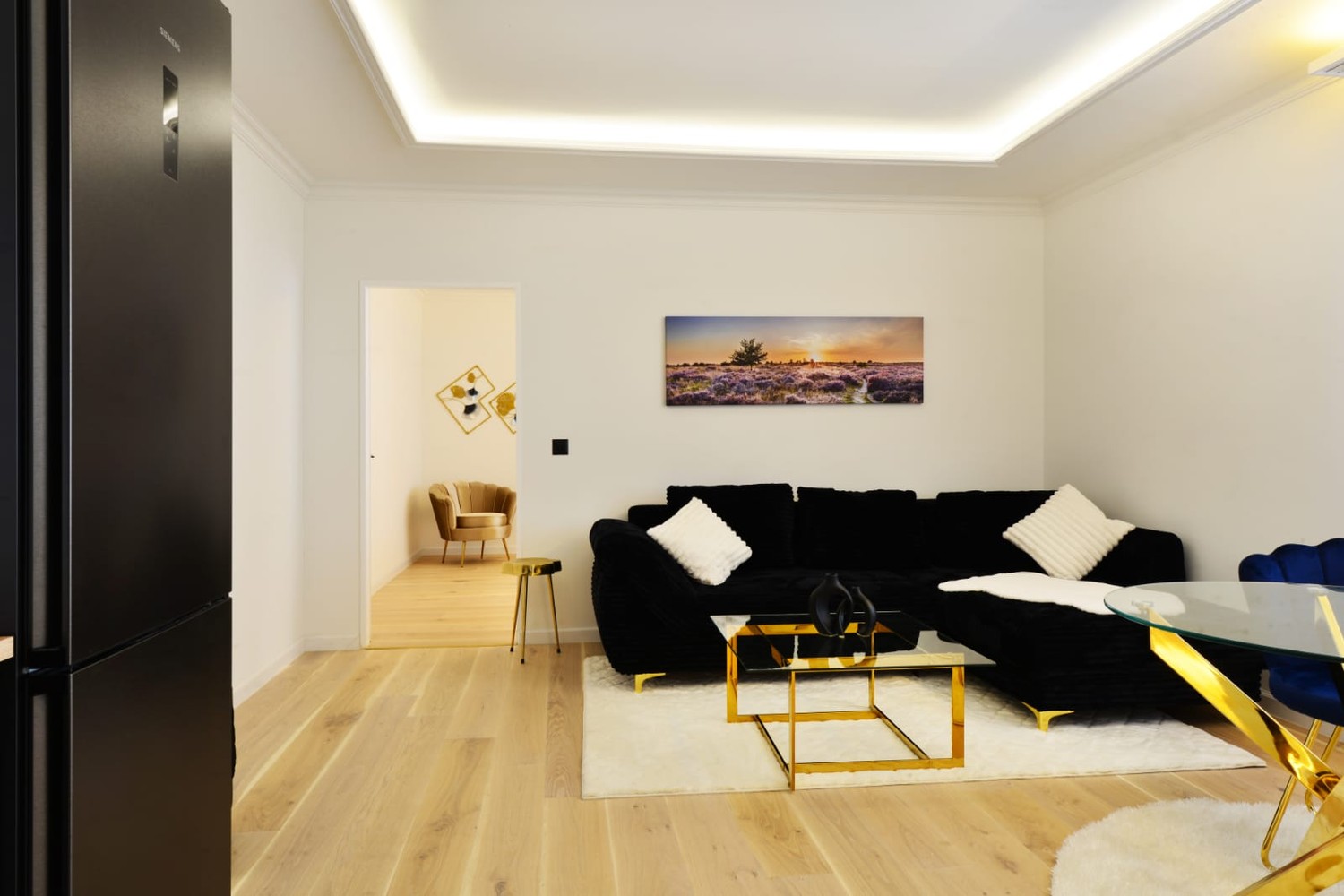 2 rooms apartment, photo 1 of 10