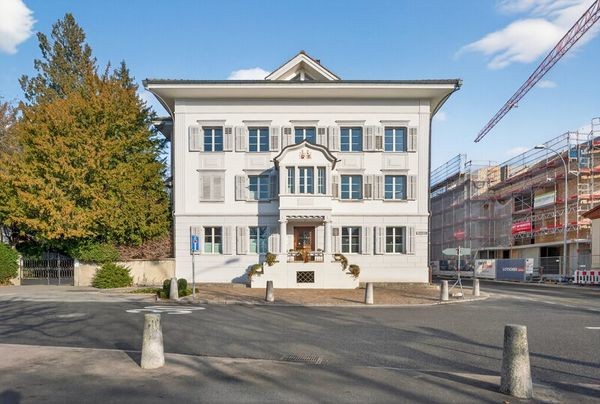 147m² commercial, photo 1 of 4