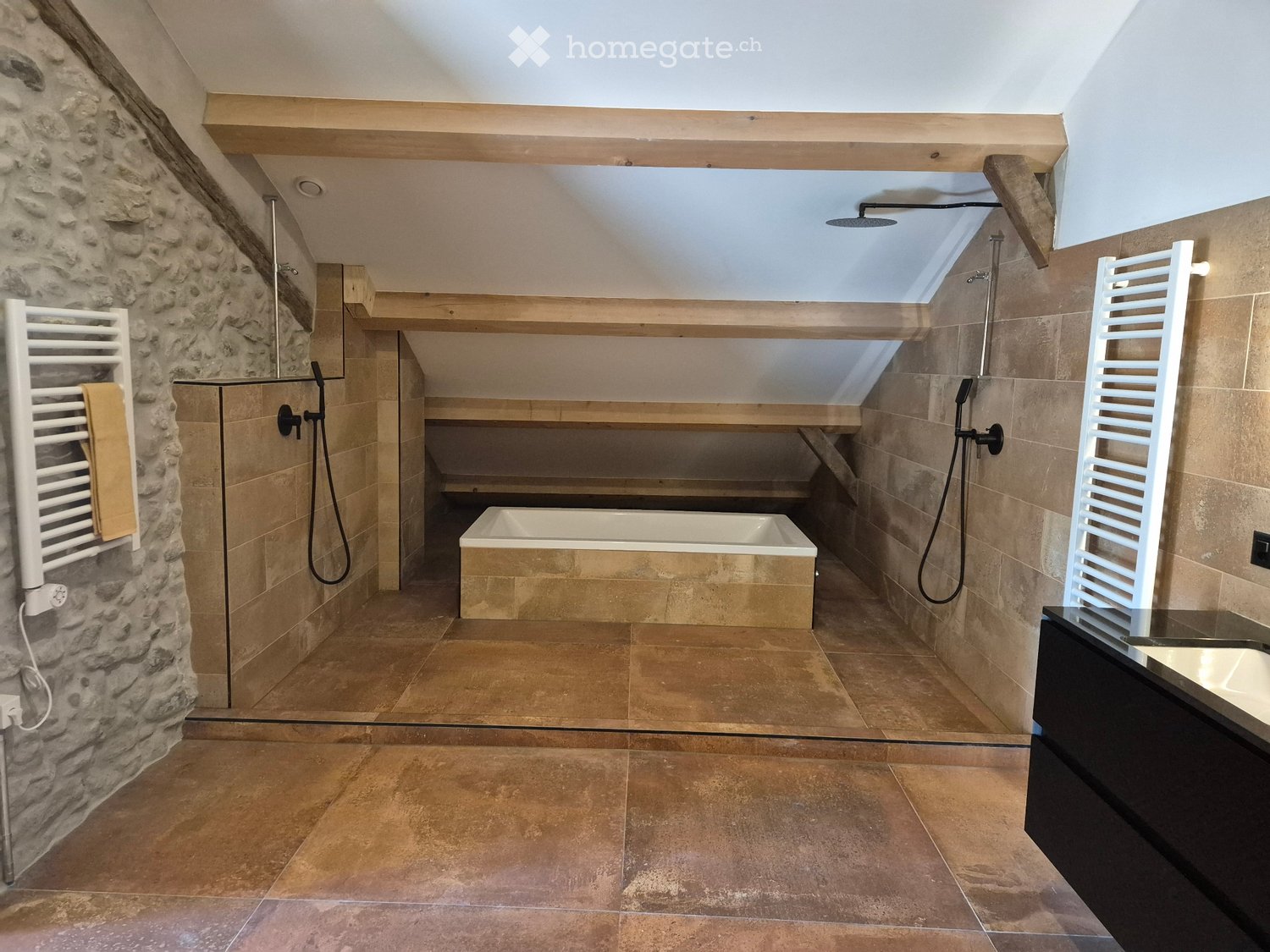 5 rooms apartment, photo 1 of 5
