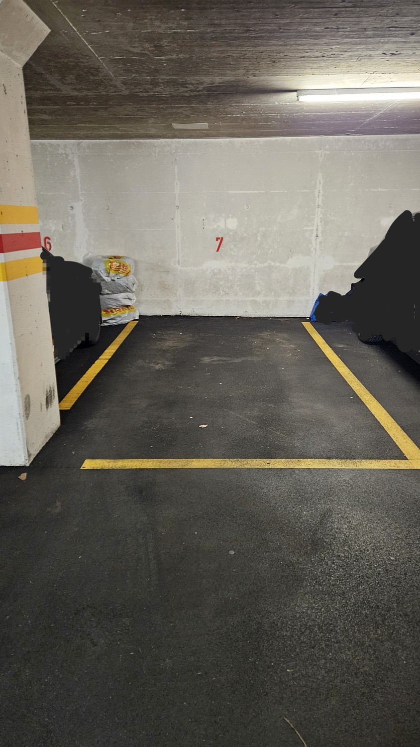 Posto auto disponibile, foto 1 di 2