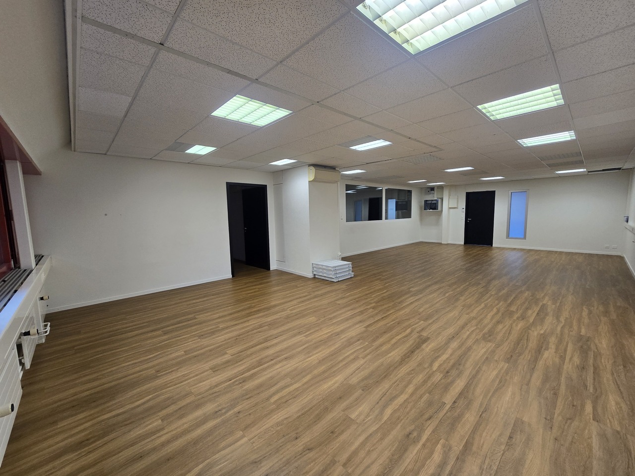 119m² office, photo 1 of 7