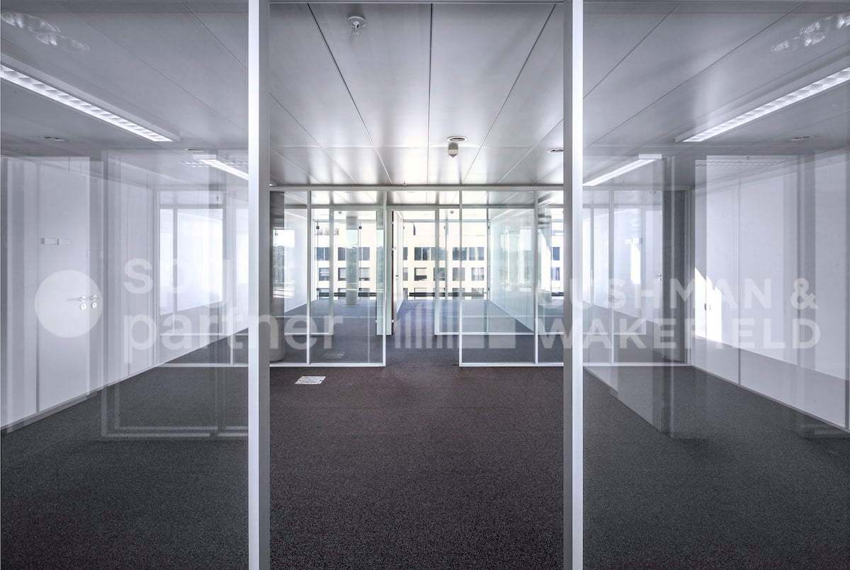 500m² office, photo 7 of 9