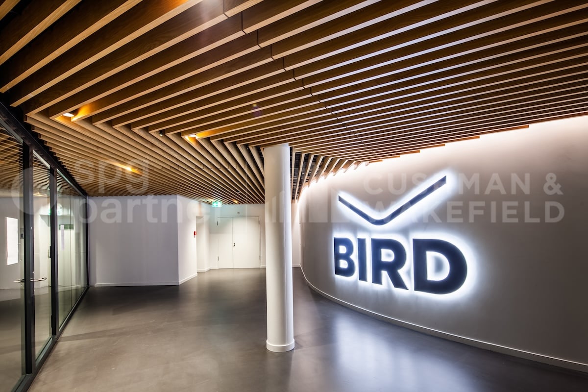 500m² office, photo 1 of 9