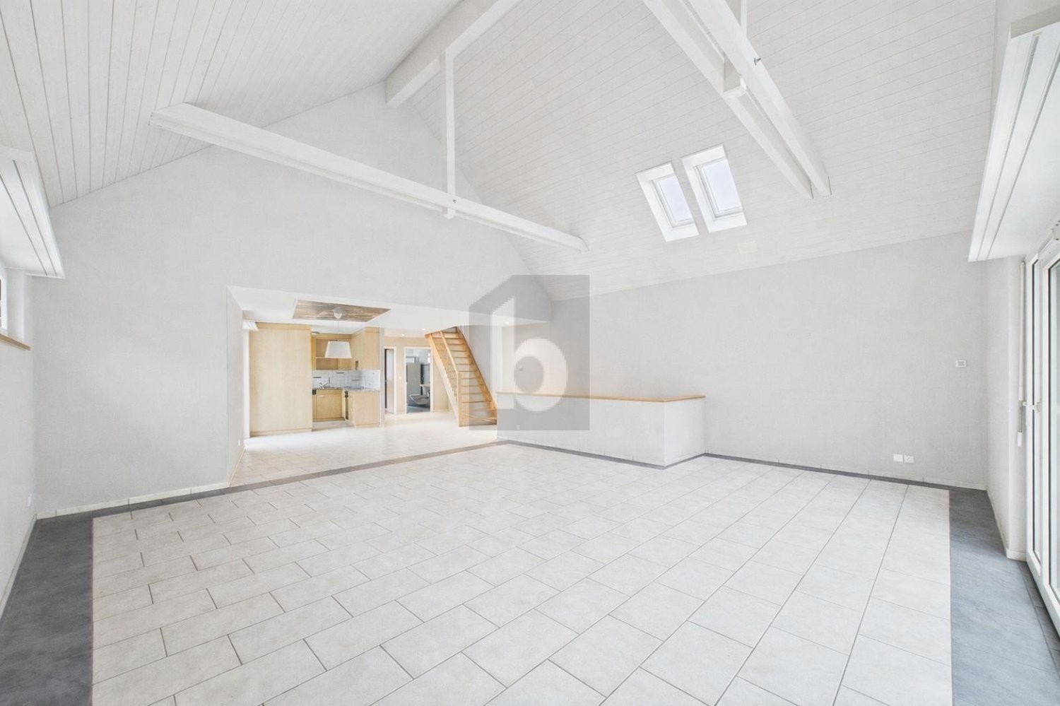 4 ½ rooms duplex, photo 1 of 4