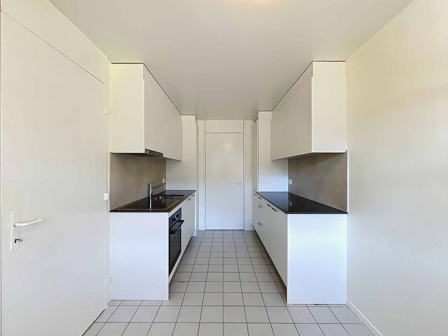 3 rooms apartment, photo 1 of 10