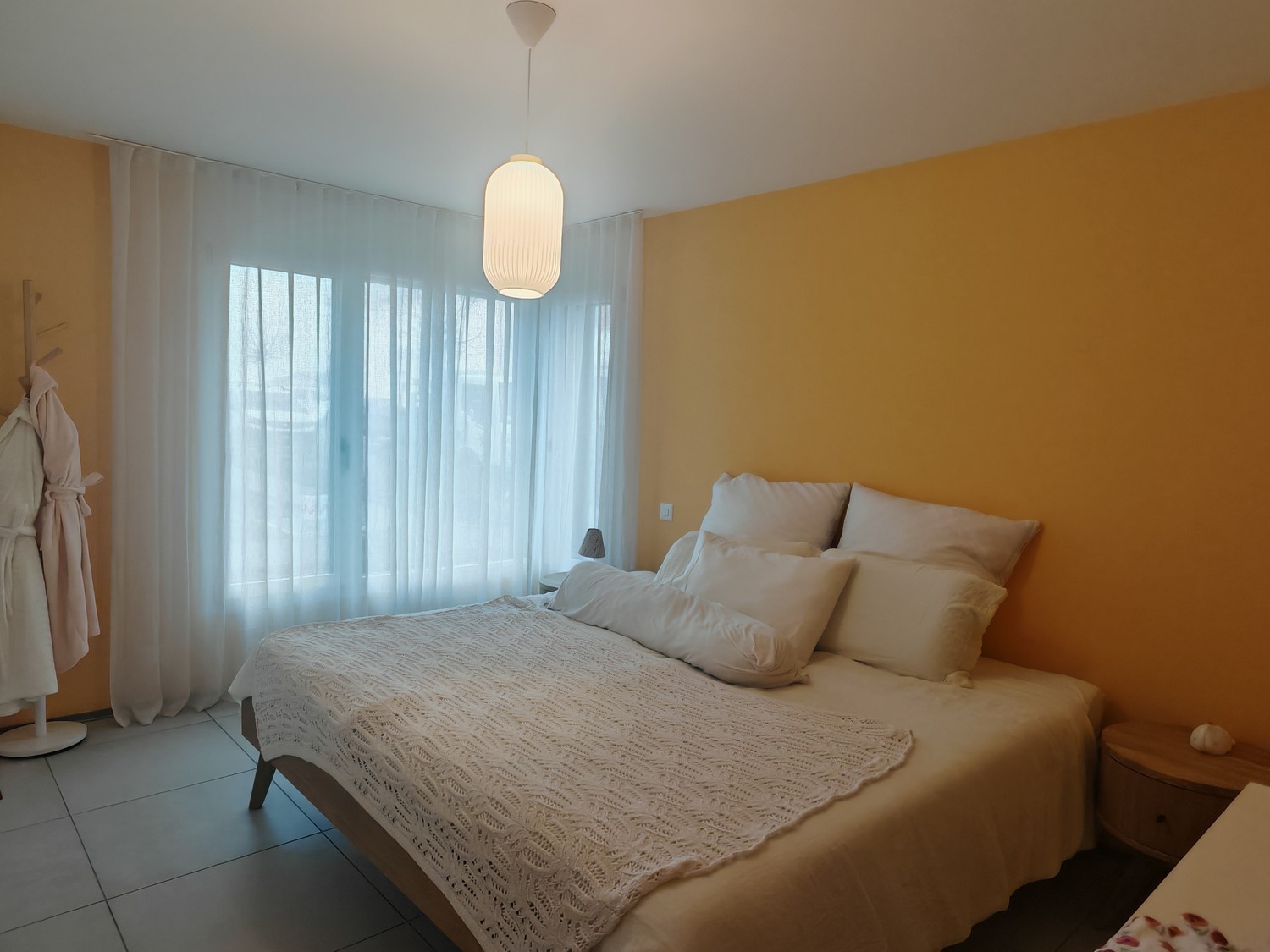 5 rooms apartment